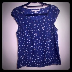 Cap sleeved blouse. Navy. Size Medium. Like New.